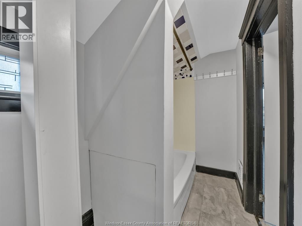 371 NEWBURY STREET Image 37