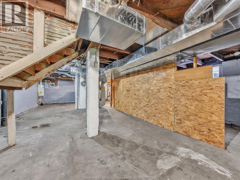 371 NEWBURY STREET Image 39