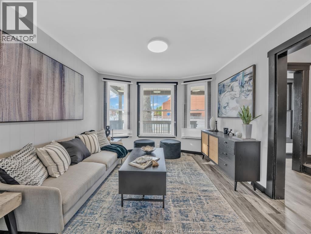 371 NEWBURY STREET Image 7