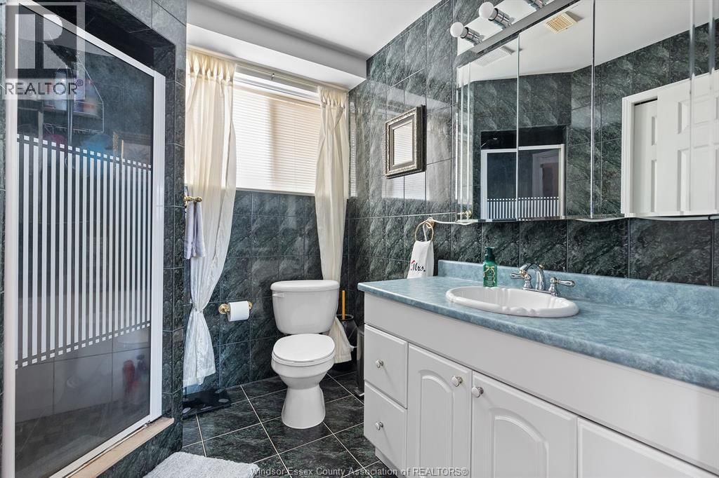 330 REAUME ROAD Image 18