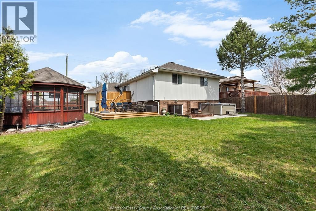 330 REAUME ROAD Image 27