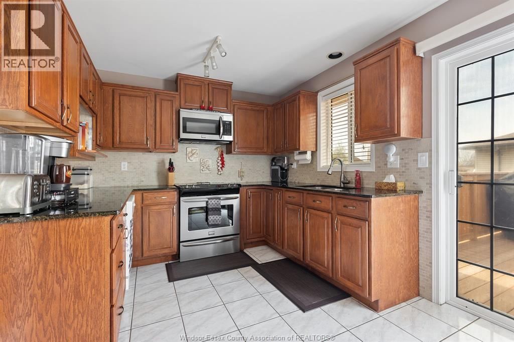 330 REAUME ROAD Image 9