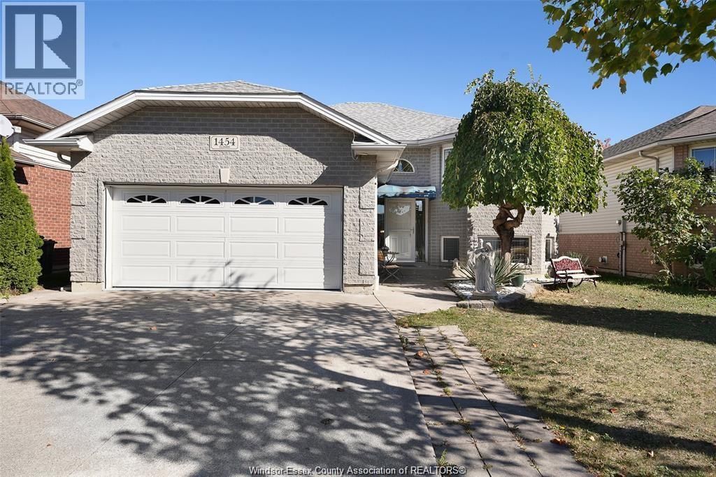 1454 CLOVER AVENUE Image 1