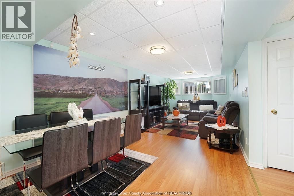 1454 CLOVER AVENUE Image 18