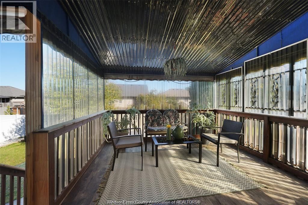 1454 CLOVER AVENUE Image 23