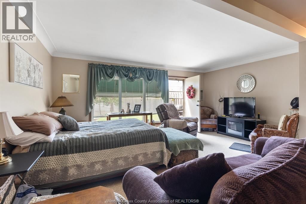 28 - 1783 EAST GATE ESTATES Image 3