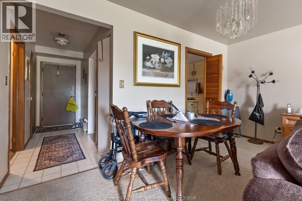 28 - 1783 EAST GATE ESTATES Image 5