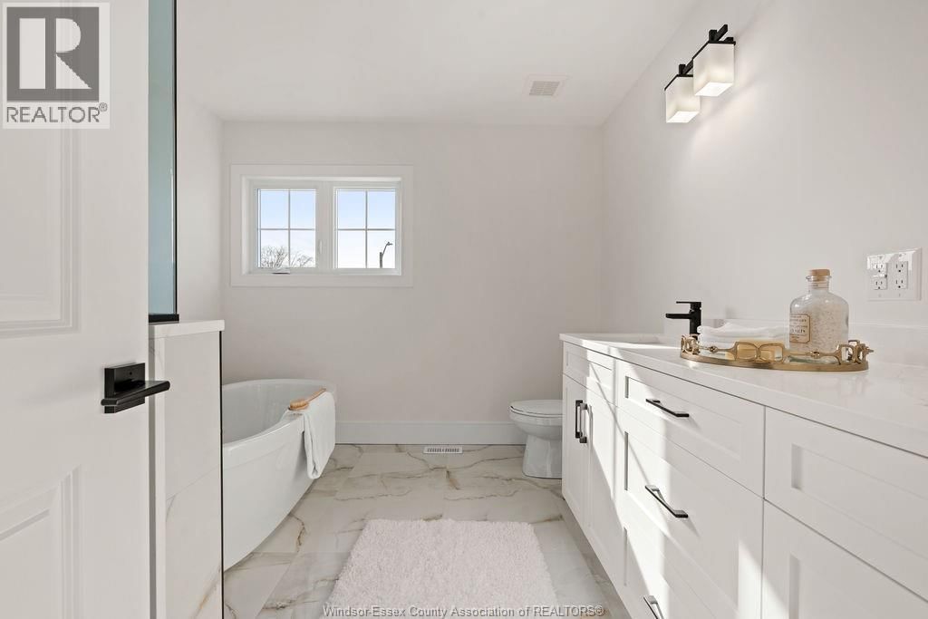 2466 PARTINGTON AVENUE Image 23