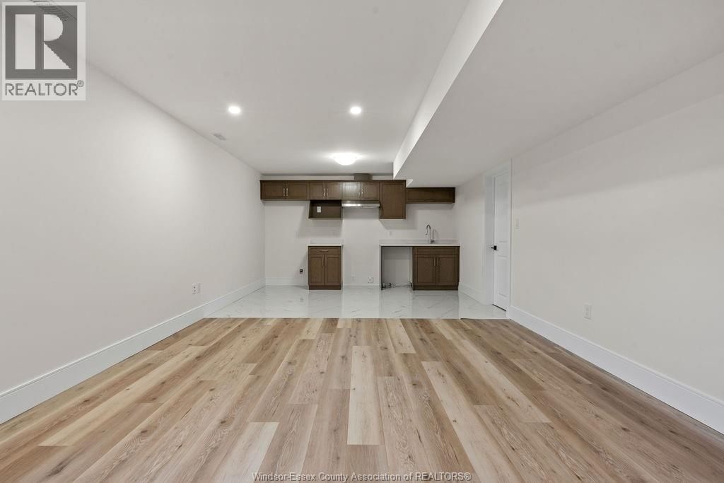 2466 PARTINGTON AVENUE Image 28