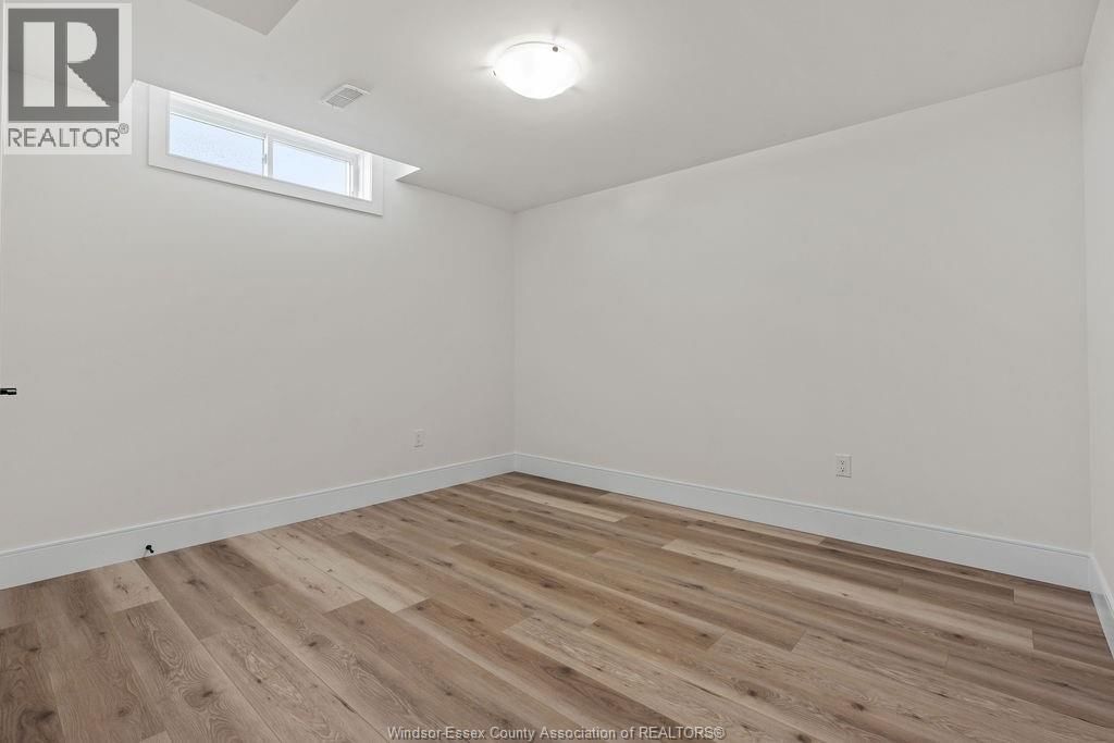 2466 PARTINGTON AVENUE Image 30