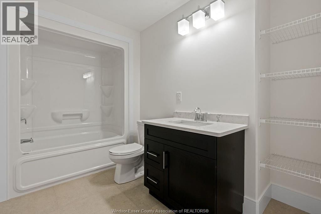 2466 PARTINGTON AVENUE Image 32