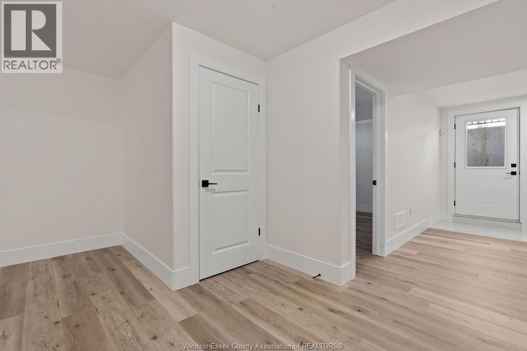 2466 PARTINGTON AVENUE Image 33