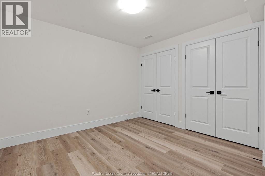 2466 PARTINGTON AVENUE Image 34