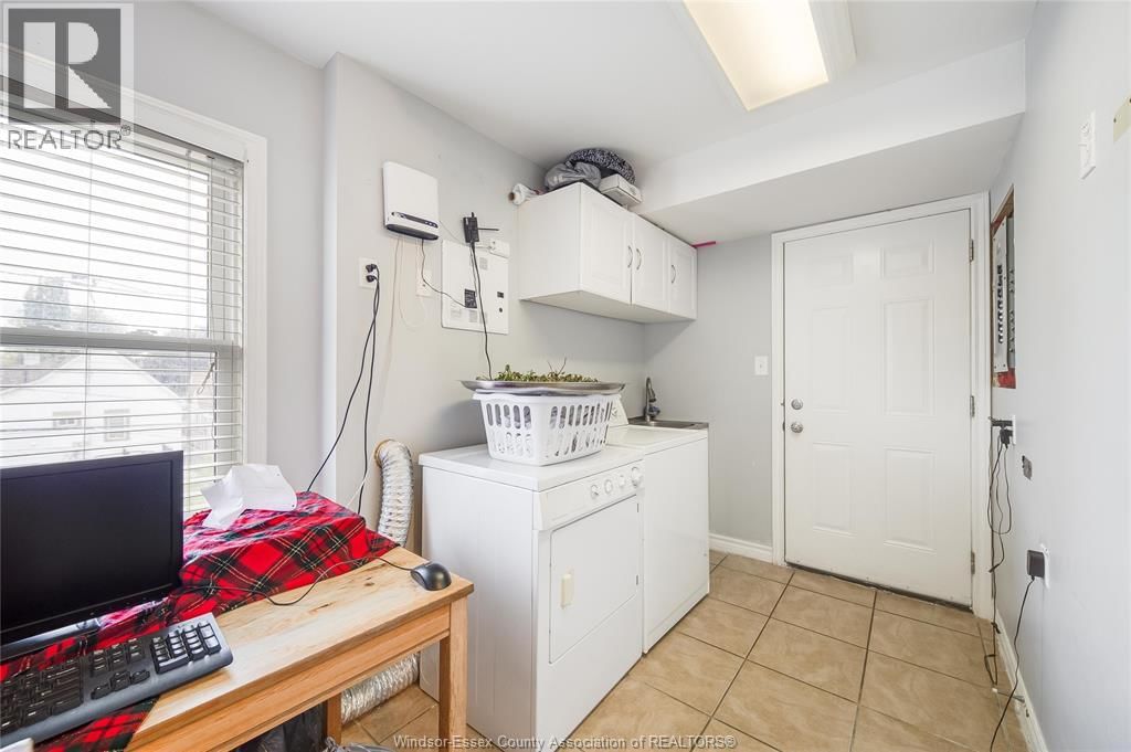 1056-60 NIAGARA Image 22