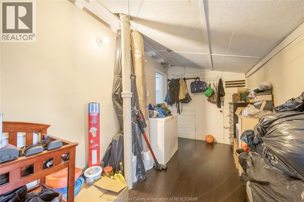 1056-60 NIAGARA Image 23