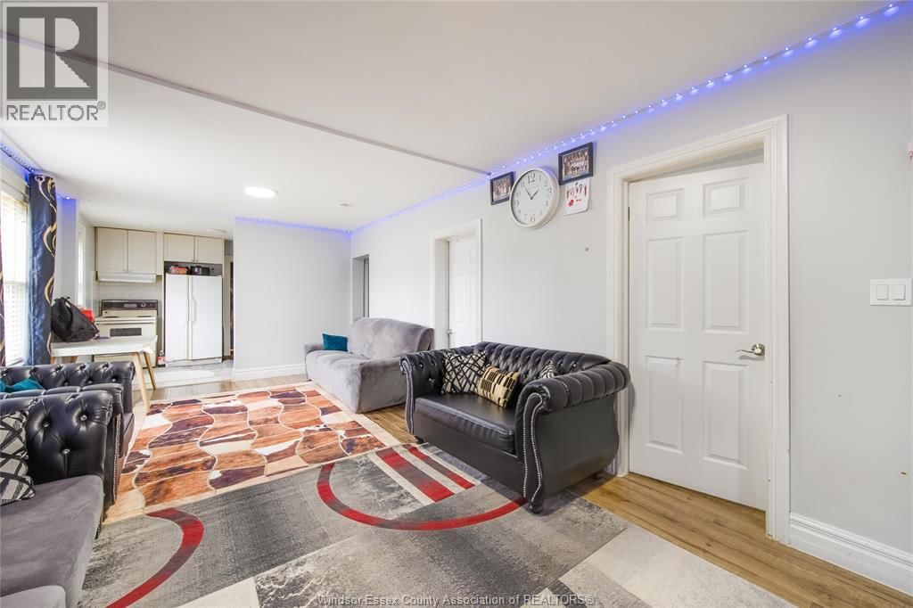 1056-60 NIAGARA Image 28