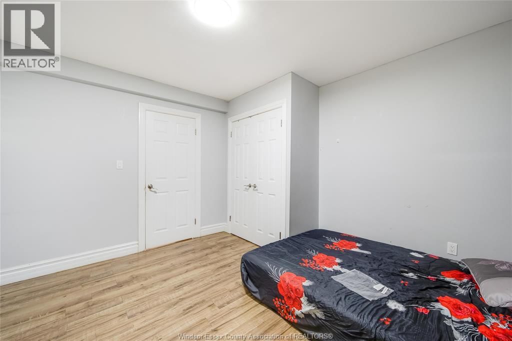 1056-60 NIAGARA Image 35