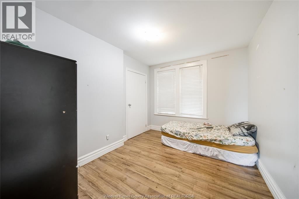 1056-60 NIAGARA Image 36