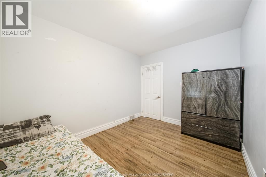 1056-60 NIAGARA Image 38