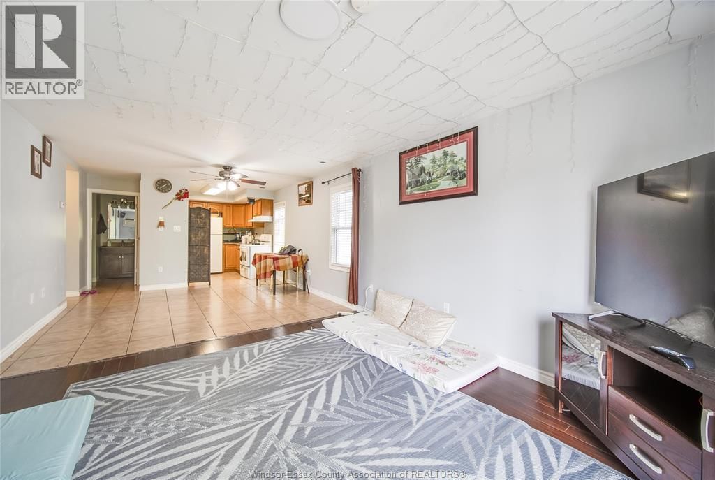 1056-60 NIAGARA Image 8