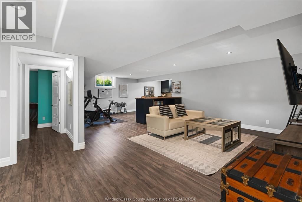 196 FRANCIS COURT Image 38