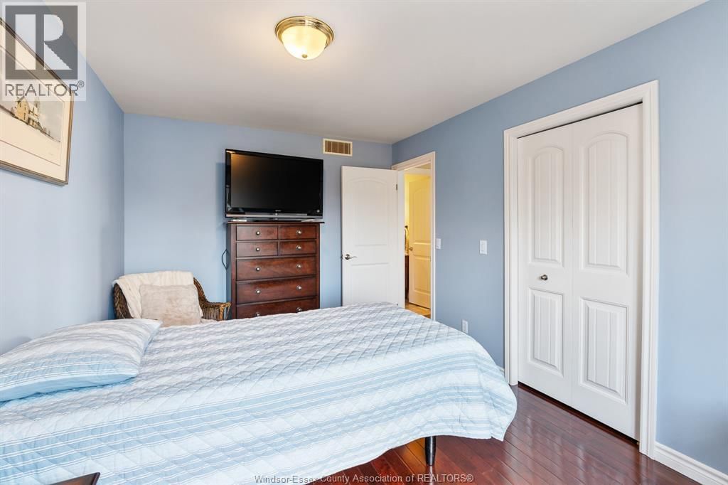 309 GOLFVIEW DRIVE Image 32