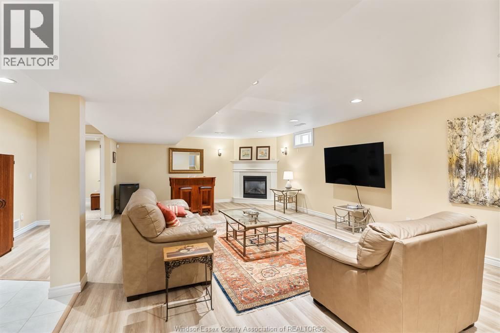 309 GOLFVIEW DRIVE Image 37