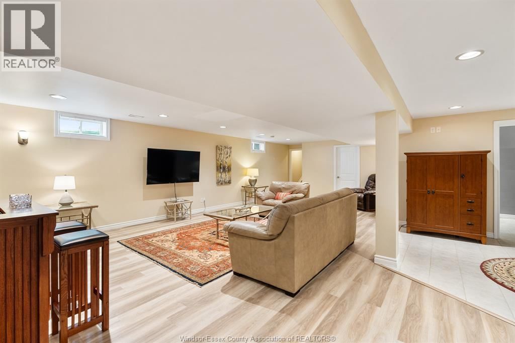 309 GOLFVIEW DRIVE Image 38