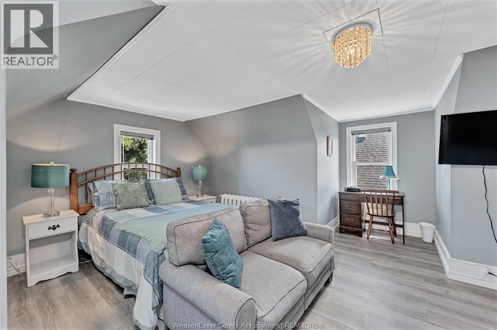 253 PIERRE AVENUE Image 28