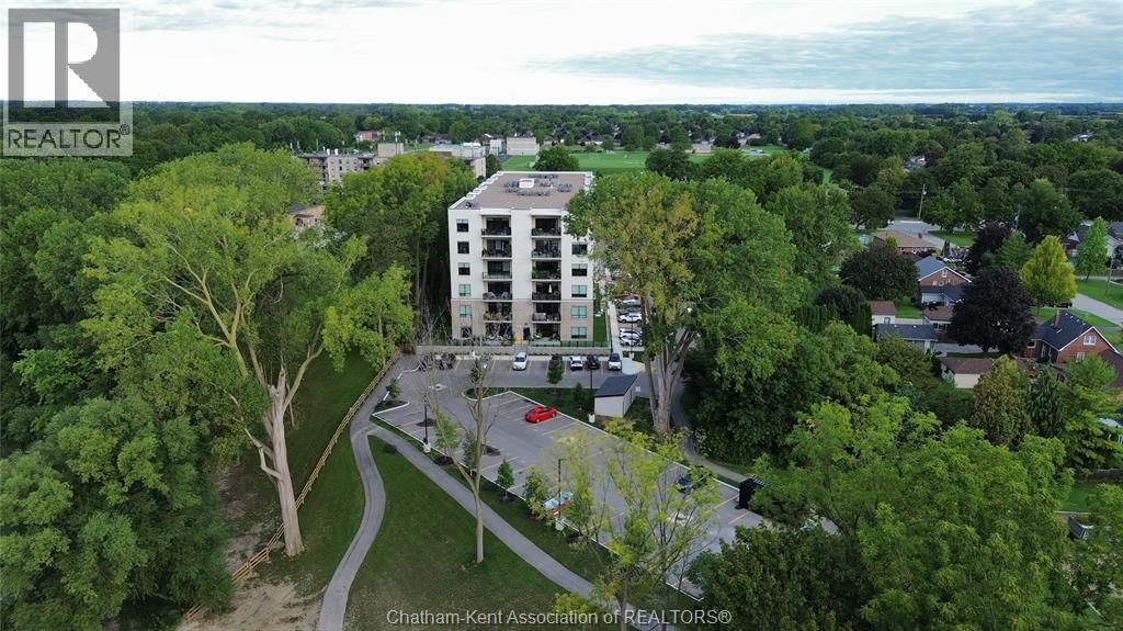 512 - 364 GRAND AVENUE EAST Image 3