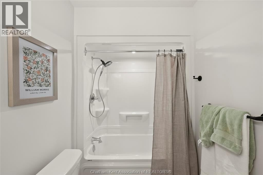 512 - 364 GRAND AVENUE EAST Image 31