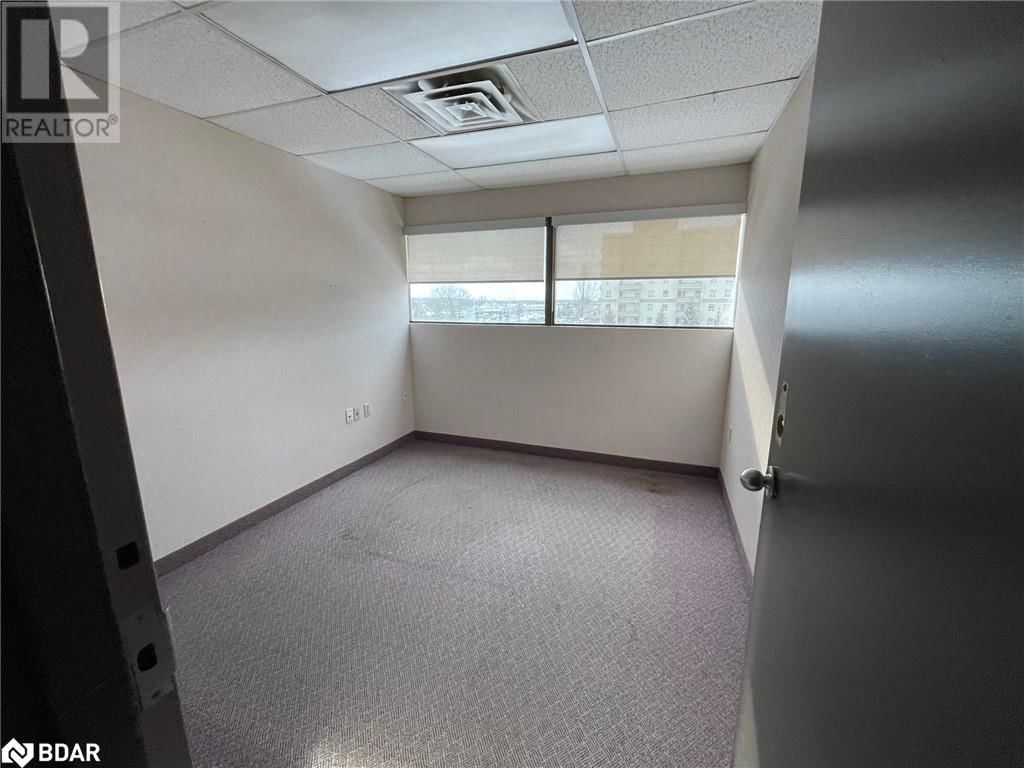 121 WELLINGTON Street W Unit# Full floor Image 6