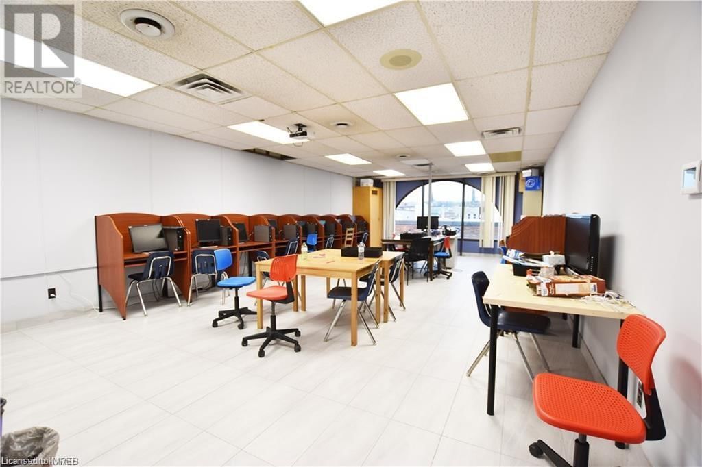 55 DICKSON STREET Image 17