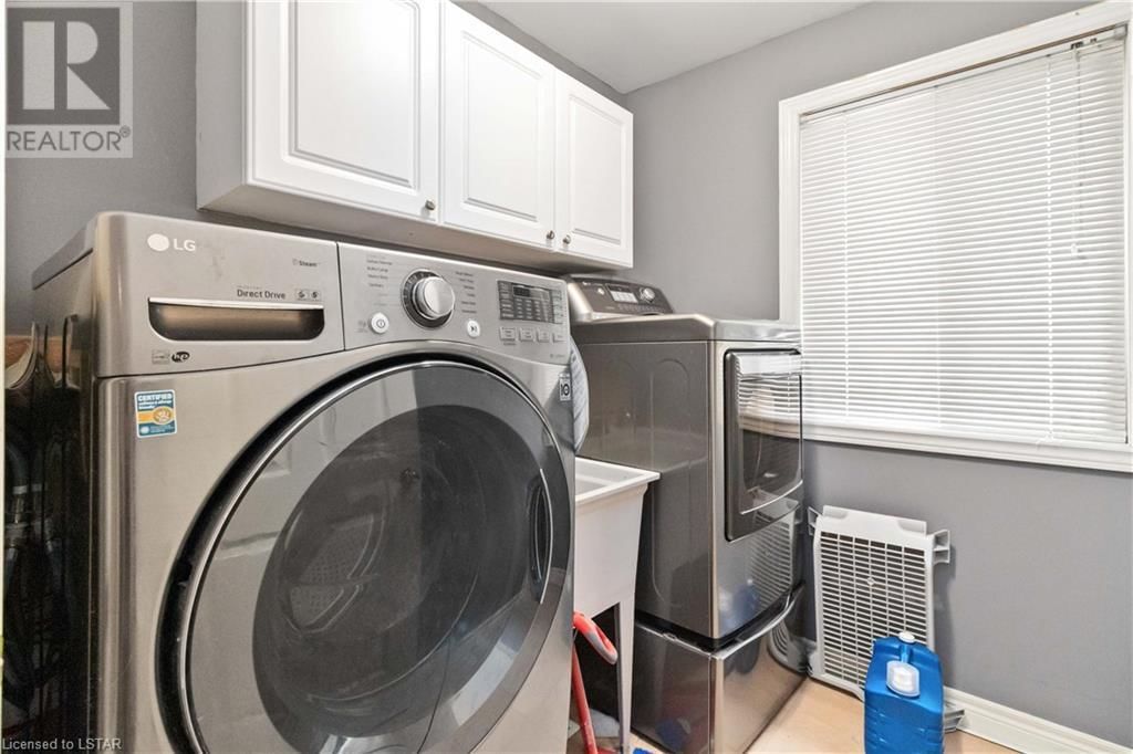 1154 DARNLEY Boulevard Image 36