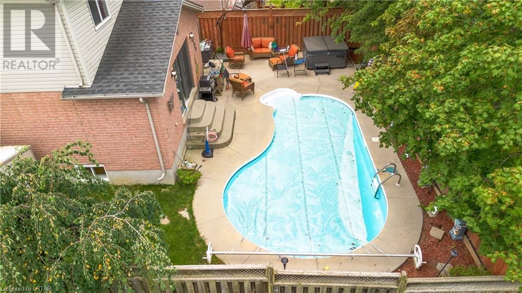 1154 DARNLEY Boulevard Image 48