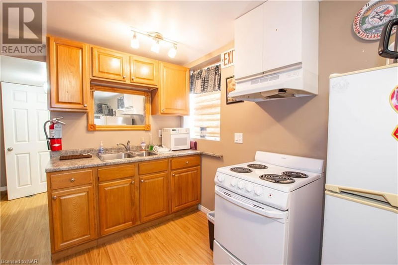 9268 LUNDYS LANE Lane  Niagara Falls, L2H0T5 | Image 13