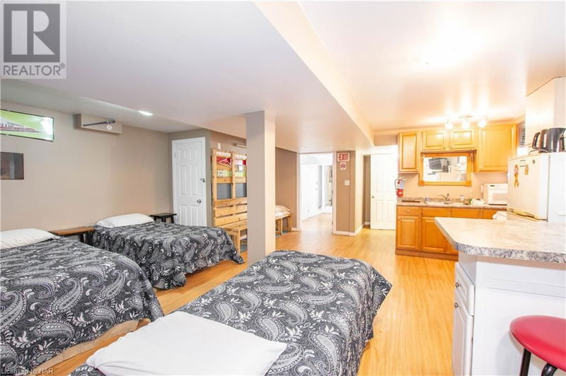 9268 LUNDYS LANE Lane  Niagara Falls, L2H0T5 | Image 26