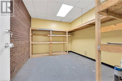 Commercial for Rent in New-brunswick