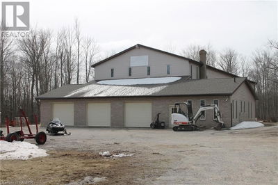 117 EAST Road  Northern Bruce Peninsula, N0H1W0 | Image 1