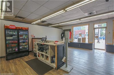 Image #1 of Commercial for Sale at 637 Berford Street, Wiarton, Ontario