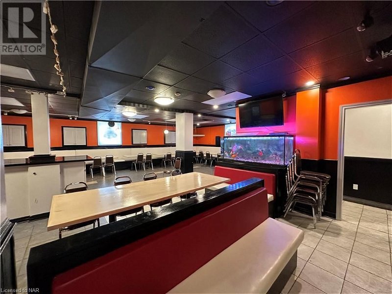 Image #1 of Restaurant for Sale at 155 St Paul Crescent, St. Catharines, Ontario