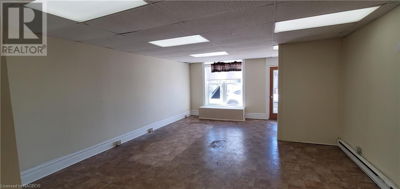 Commercial for Rent in Ontario