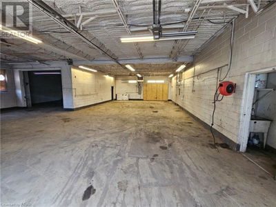 Commercial for Rent in Ontario