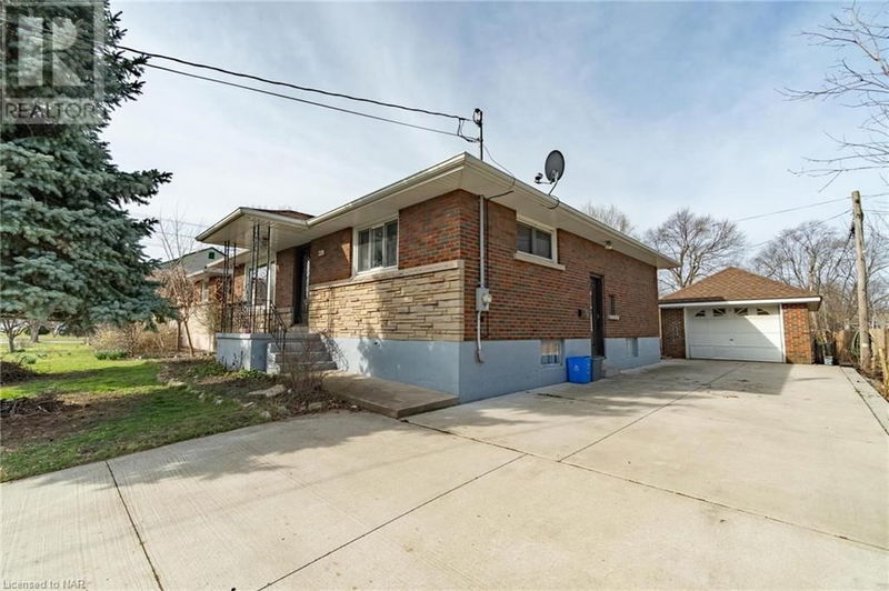 219 CENTRAL Avenue  Fort Erie, L2A3S9 | Image 2