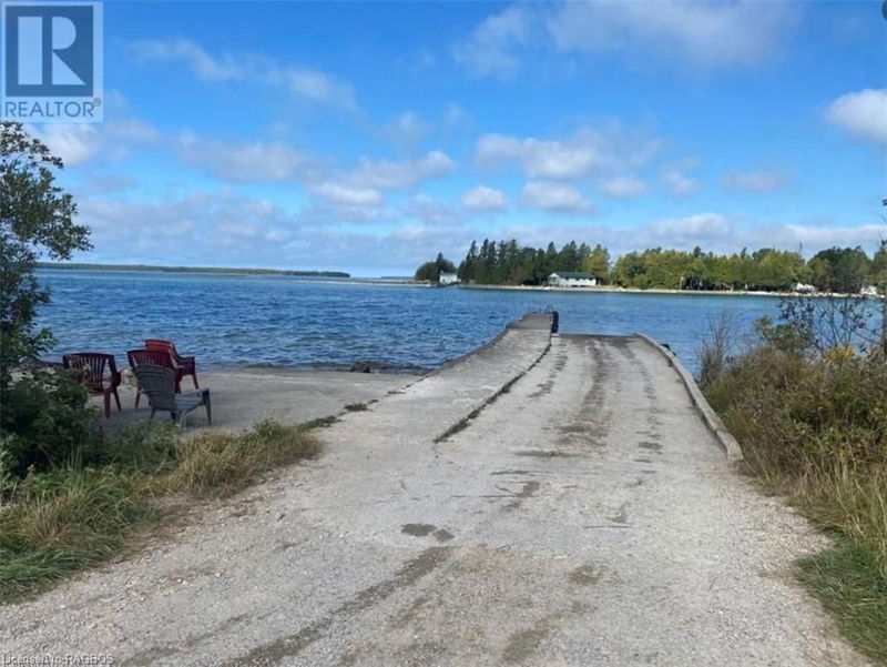 24 SPRY SHORE Road  Northern Bruce Peninsula, N0H1W0 | Image 2