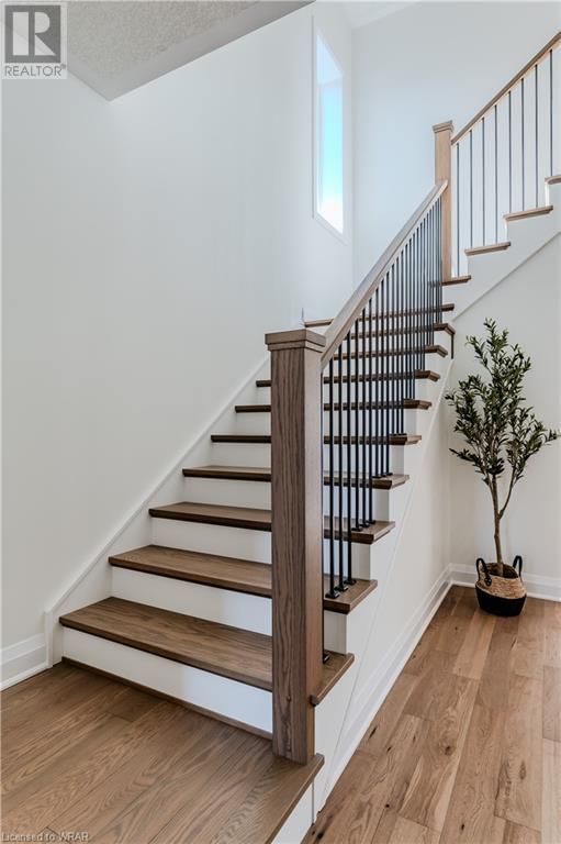 695 BENNINGER DRIVE Image 30