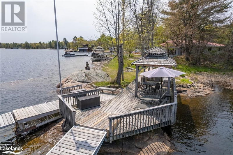 2694 ISLAND 1040/LITTLE BEAUSOLEIL Island  Honey Harbour, P0E1E0 | Image 8