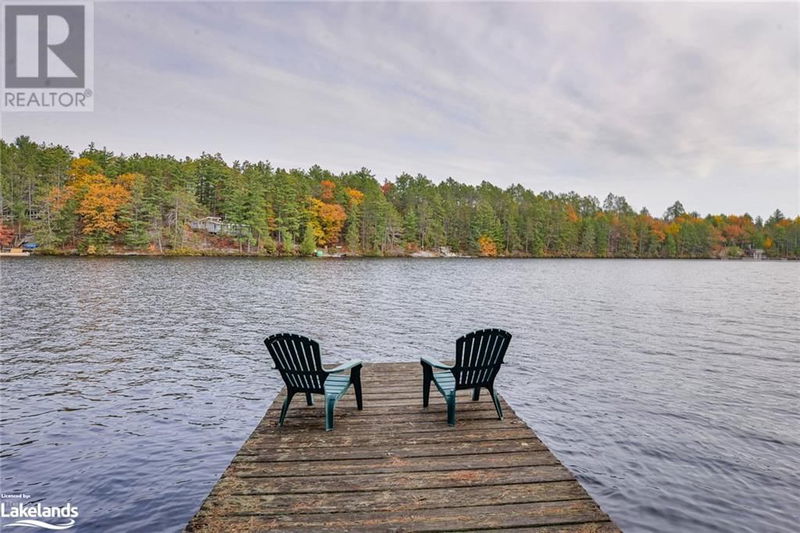 527 PENINSULA Road  Gravenhurst, P1P0E2 | Image 2