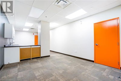 Commercial for Rent in Ontario