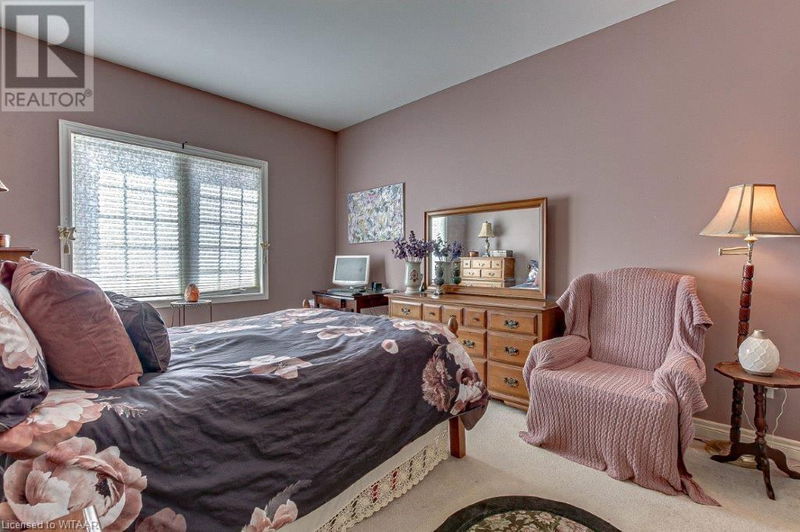 7 KING Street  Tillsonburg, N4G5V1 | Image 16